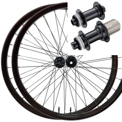 Pair of handmade road bike wheels on Jpracingbike1.com